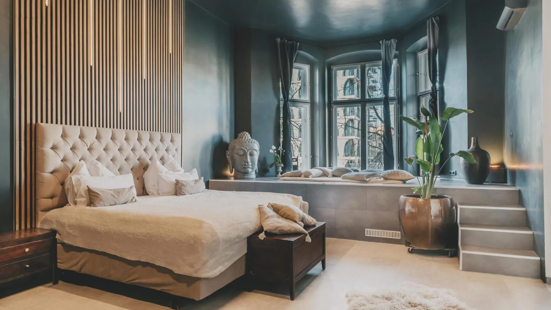 Zentral Gelegenes Apartment Fuer Bis Zu 6 Personen Am Alexanderplatz contacts